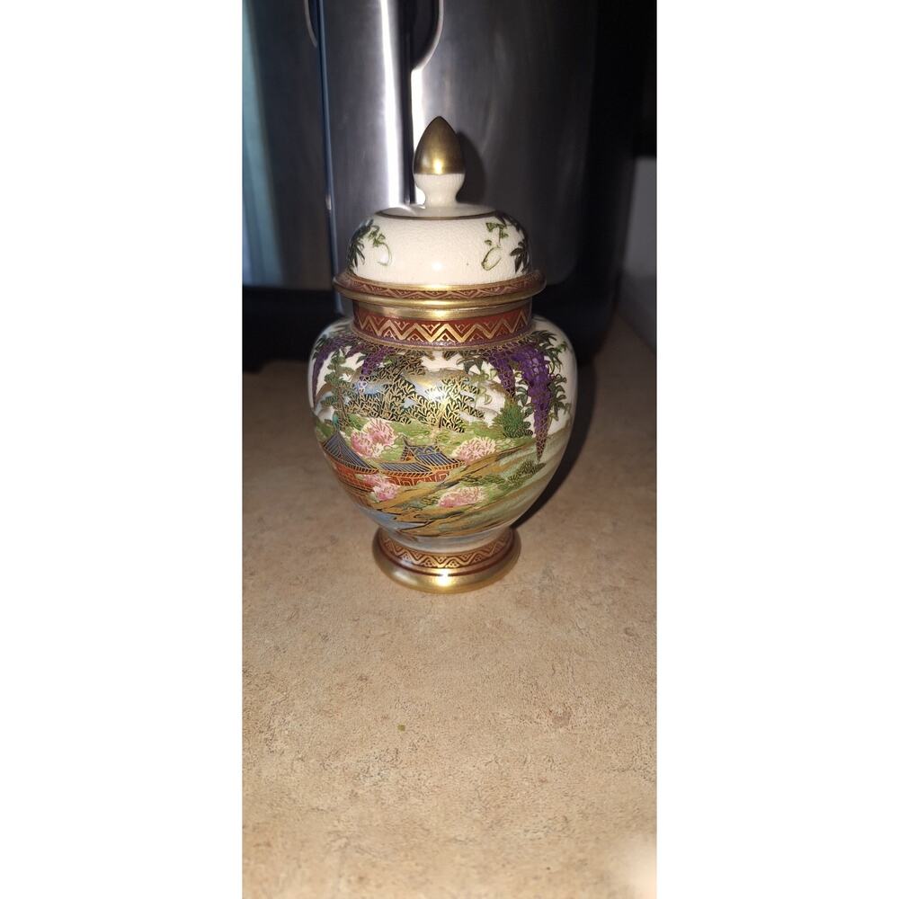 Vintage Japanese Satsuma Biscuit Barrel Ginger Jar